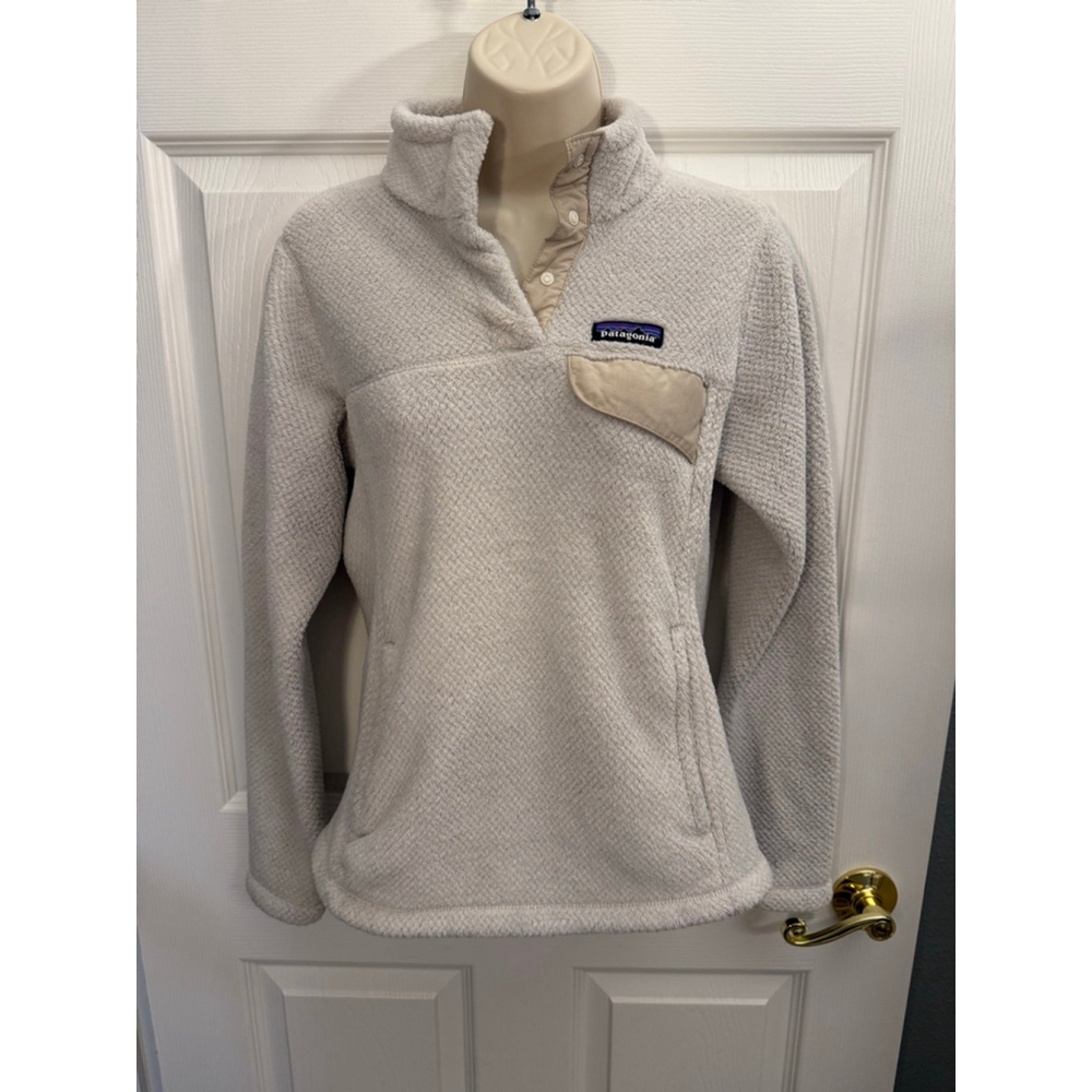 Patagonia Women's Re-Tool Snap-T® Fleece Pullover, in Raw Linen size S